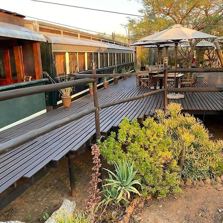 המנסקראל Out In Africa Wildlife Lodge מראה חיצוני תמונה