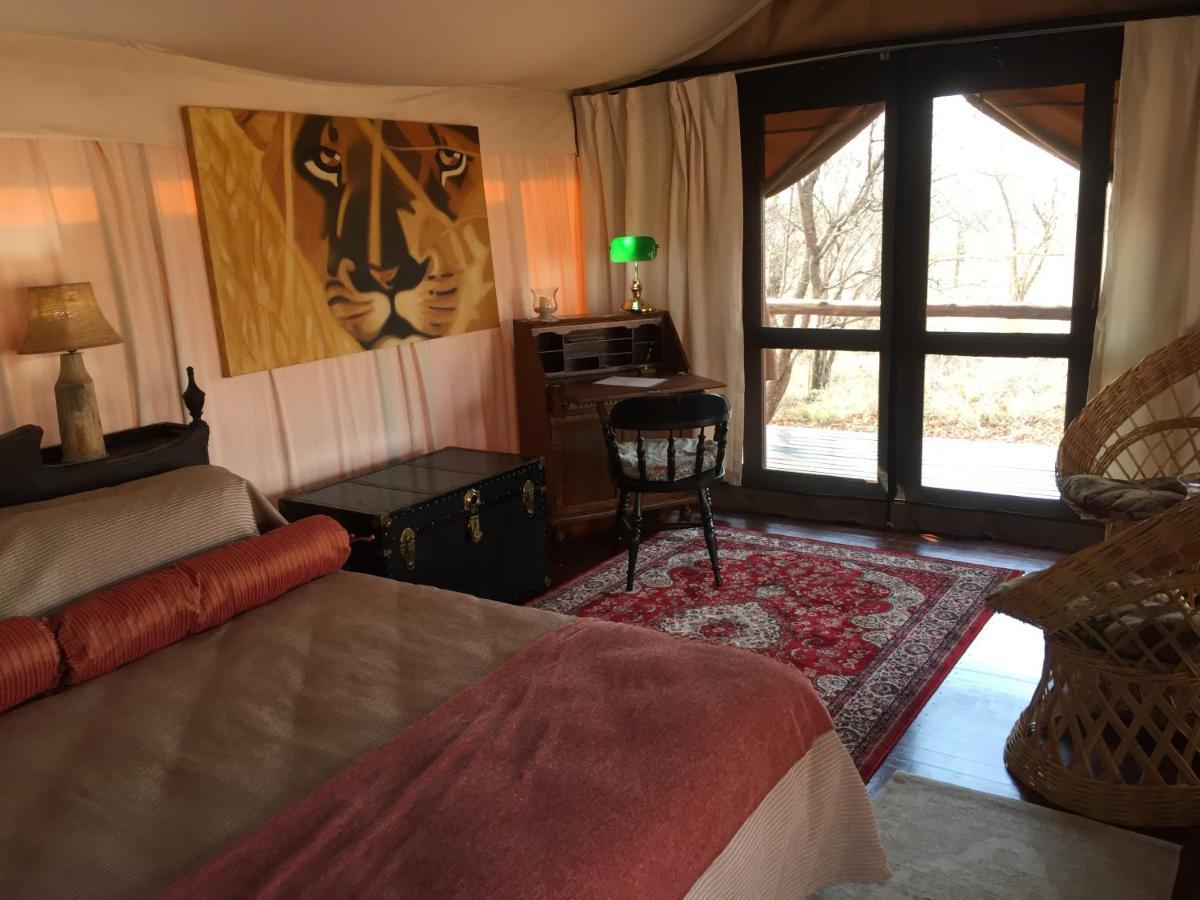 המנסקראל Out In Africa Wildlife Lodge מראה חיצוני תמונה