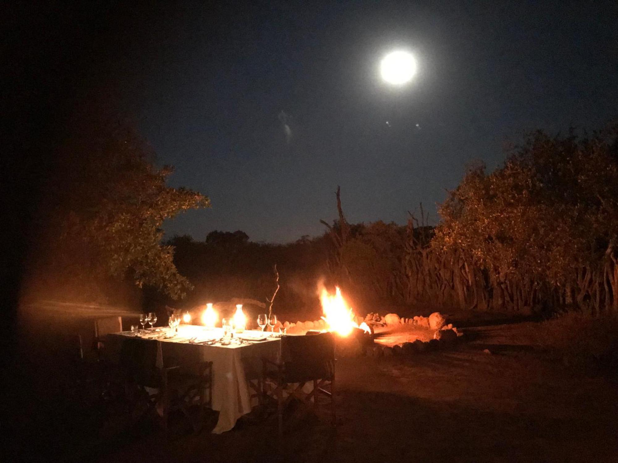 המנסקראל Out In Africa Wildlife Lodge מראה חיצוני תמונה