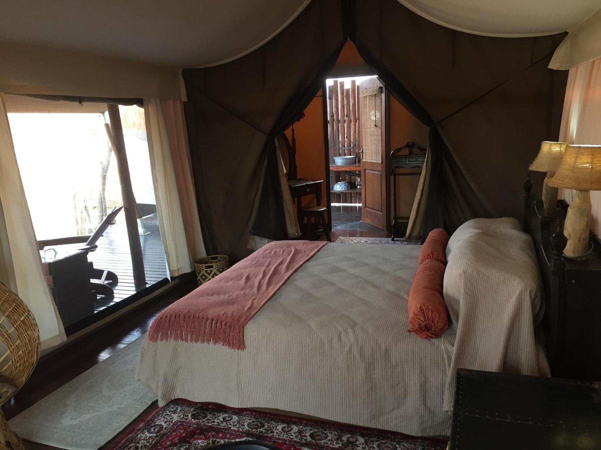 המנסקראל Out In Africa Wildlife Lodge מראה חיצוני תמונה